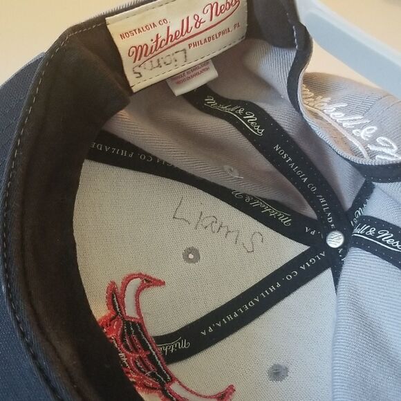 CHICAGO bulls hat - Picture 5 of 7